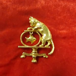 Kitty with fish in bowl Broach